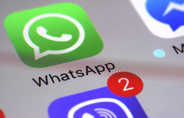 Whatsapp recommends an udate, for security reasons