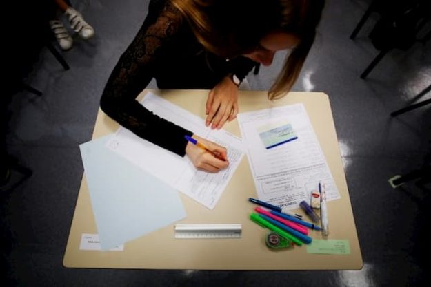 Beginning of four hours of philosophy test; at the Fresnel high school in Caen, June 18, 2018. 