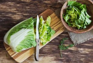 Chinese cabbage is rich in fiber, antioxidants and calcium.