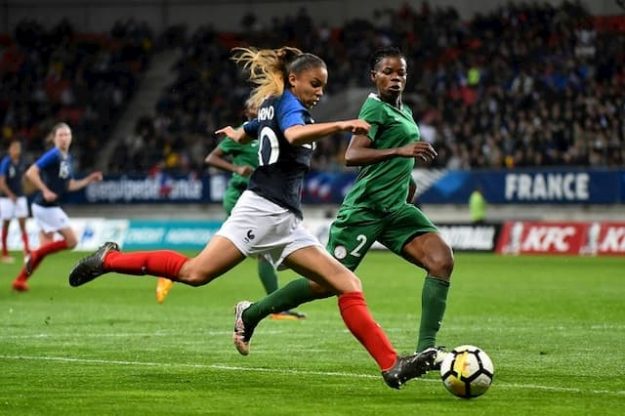 France player Delphine Cascarino tries to overwhelm the Nigerian Glory Ogbonna, during the friendly match played at Le Mans, on April 6, 2018.