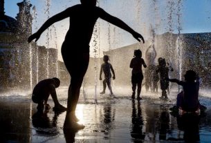 Meteo France places 4 departments on red alert for heat wave