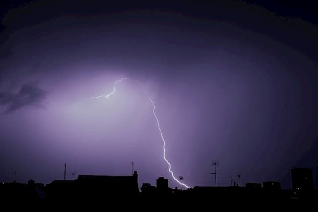 Lightning struck a group of teenagers in Pas-de-Calais