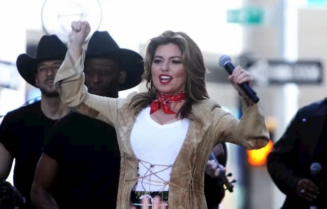 Shania Twain can sing again after two operations