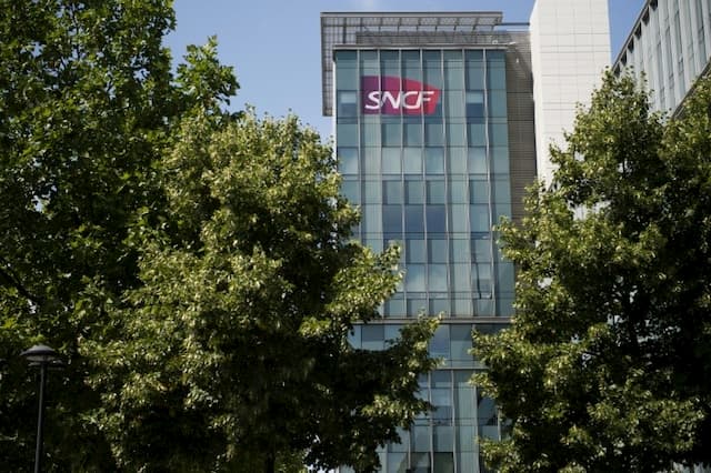 SNCF headquarters raided