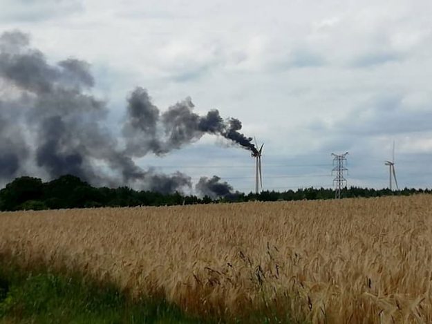 Tuesday, June 25, a fire broke out in one of the wind turbines park Kéruel, Ambon (East Morbihan).