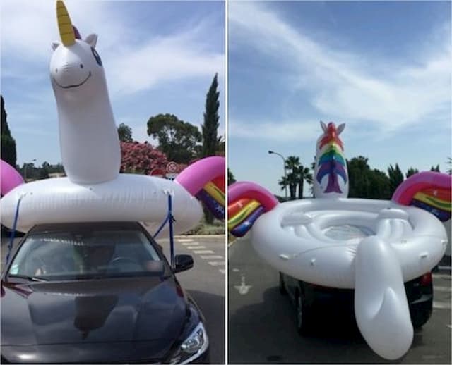 Before arriving on the beach, this motorist who was carrying a giant unicorn inflatable was stopped by gendarmes, Friday, July 5, 2019.