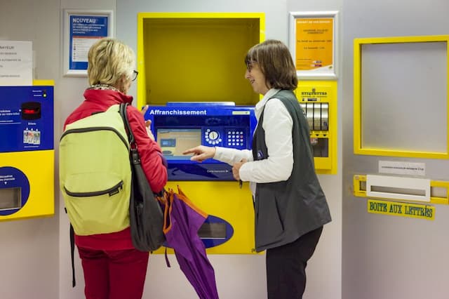 La Poste: The Price of Red and Green Stamps will Increase by 10% in 2020 1