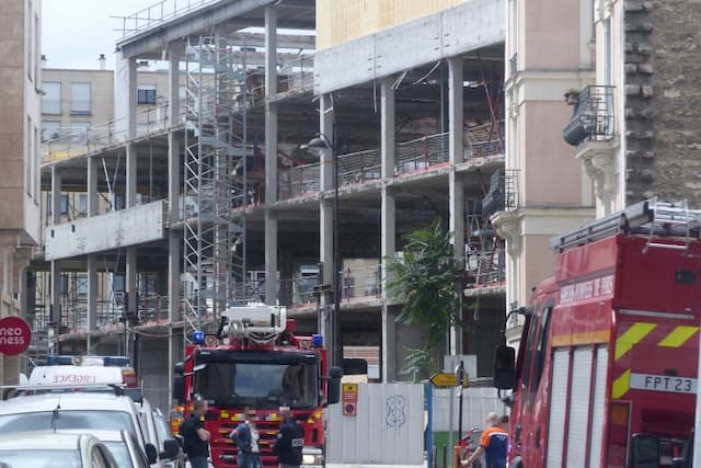 A worker was killed and three others seriously injured in the collapse of a scaffold, Tuesday, July 30, 2019, in the thirteenth arrondissement of Paris.