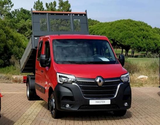 There are almost 350 available versions of the Renault Master. 