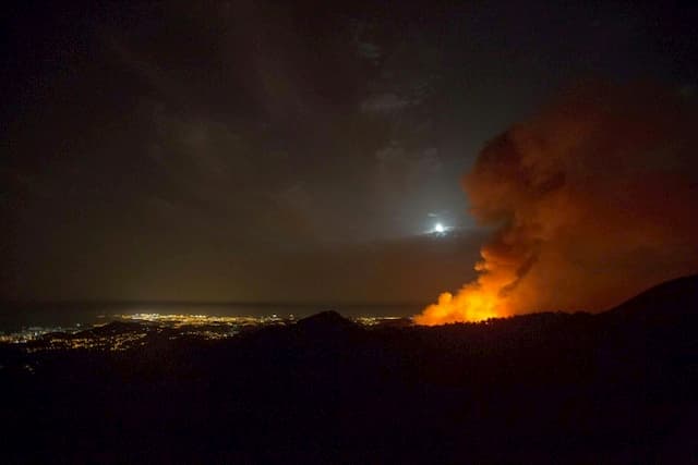 The heights of Valleseco in flames on the Spanish island of Gran Canaria, August 17, 2019.