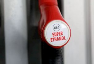 Superethanol E85 emits less co2 than SP95 Petrol