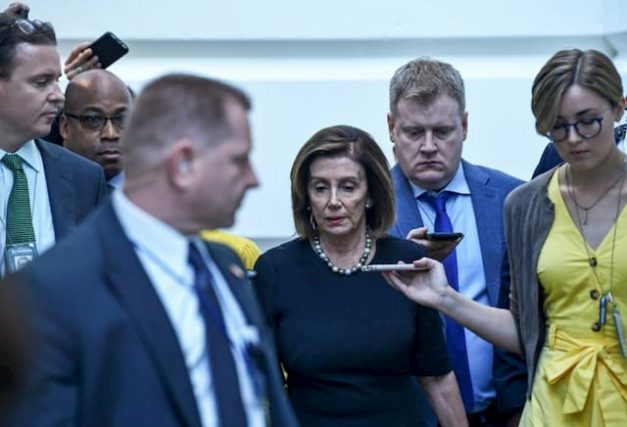 The leader of the Democratic majority in the House of Representatives, Nancy Pelosi, arrives Wednesday at the Congress in Washington. 
