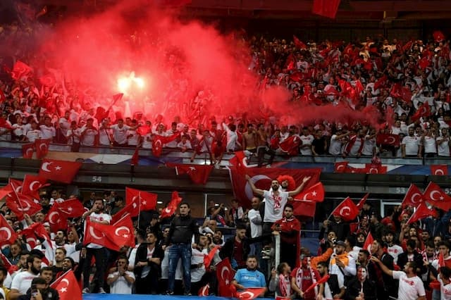 Supporters of Turkey in the match against France, on October 14, 2019 at the Stade de France