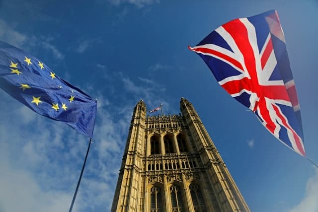 The European and British flags float in front of Westminster Palace on October 17, 2019.