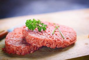 The consumption of steaks contaminated with E. coli germ can have serious consequences in children.