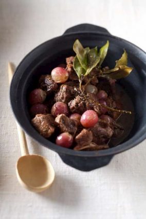 Veal with Burgundy-style fresh grapes