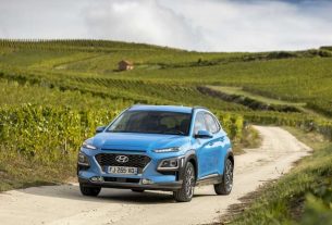 Hyundai launches a Hyundai Kona Hybrid on the market