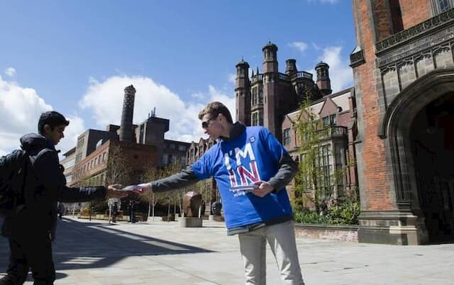 In 2016, in front of the University of Newcastle in the north-east of England, students hostile to Brexit distributed leaflets to convince students to vote against Brexit. Their fear: the impact of the withdrawal on Erasmus programs. 