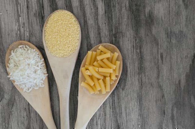 The magic trio of the kitchen cupboard: rice, semolina and pasta.