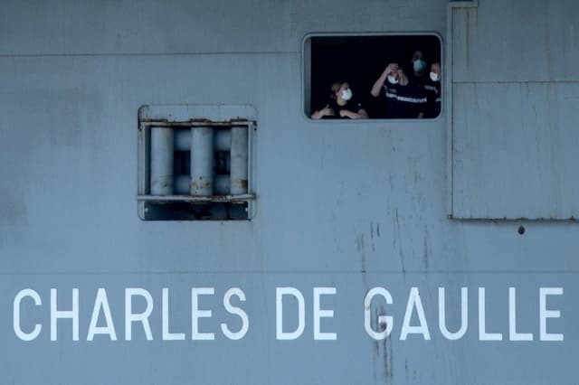 The nuclear aircraft carrier Charles de Gaulle docked in Toulon on April 12, 2020.