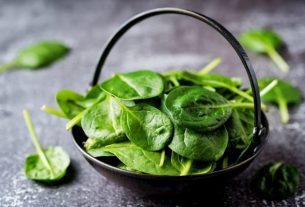 The ideal: eat your spinach as soon as you get home ... They don't keep for a long time in the fridge.