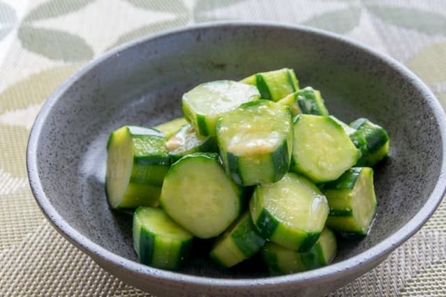 Once cooked, the cucumber reveals itself as a more melting cucurbit, with little-known flavors