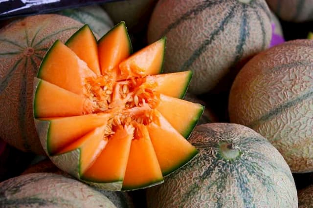 Charentais melons from the Top Fruits brand are potentially contaminated with pesticide residues