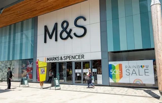Marks & Spencer chain announces cut of 7,000 jobs worldwide