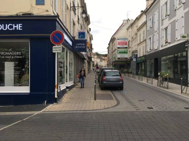 Since Monday, August 24, the prefecture has made wearing a mask compulsory in the streets of downtown La Ferté-sous-Jouarre. What do pedestrians think?