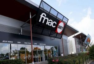 FNAC and Darty is to stay open during confinement in France