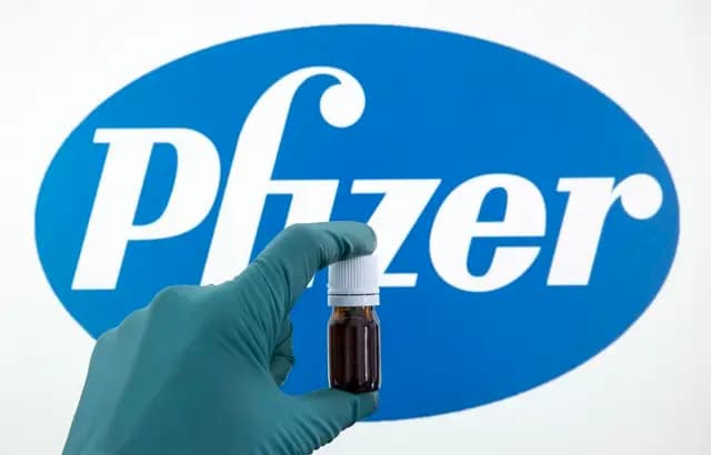 Pfizer announces that its vaccine against Covid-19 is "90% effective"