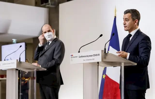 Jean Castex and Gérald Darmanin on December 10, 2020 during the press conference on the deconfinement strategy.