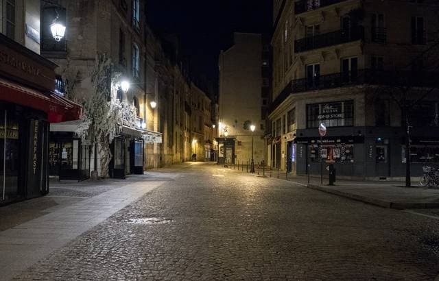 Chatelet during the curfew at 6 p.m.