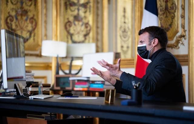 Emmanuel Macron does not want to set health criteria for the reopening of schools