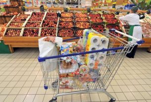 Inflation rises in France by 6.2 percent