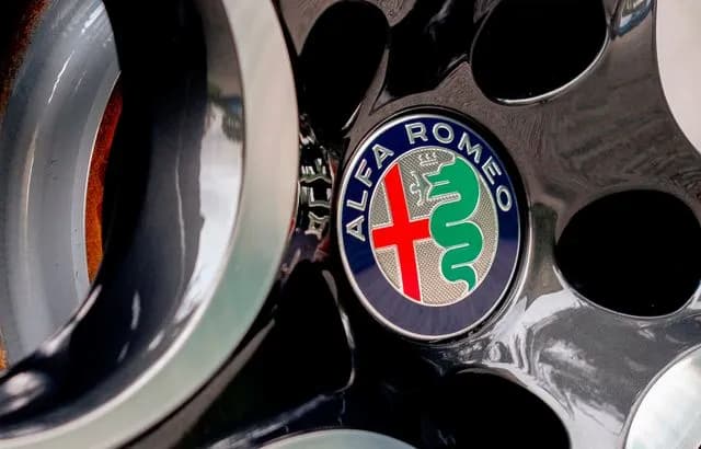 Alfa Romeo needs ideas for a name