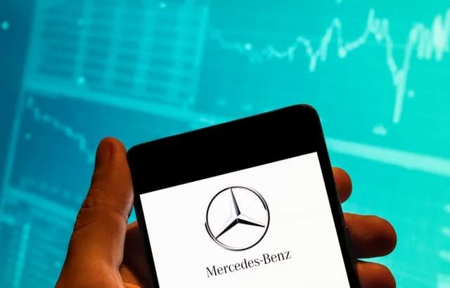 Mercedes to use a version of ChatGPT in its cars