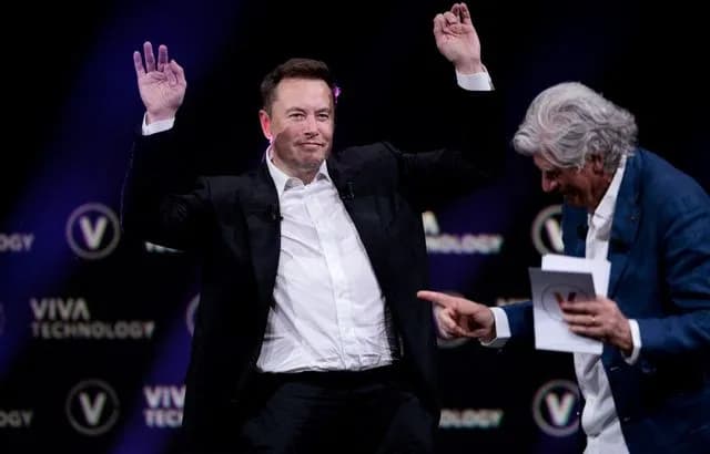 Elon Musk, the boss of SpaceX, Twitter and Tesla in particular, met his French fans at VivaTech