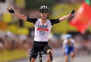 Adam Yates, triumphant.in first stage tour de France