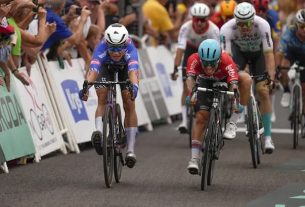 Jasper Philipsen wins the 4th stage of the Tour de France