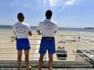 In La Baule, the CRS patrol in the city and on the beach in uniform, but also monitor the beaches.