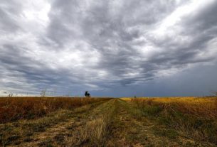 1à departments have been placed on Orange alert for thunderstorms