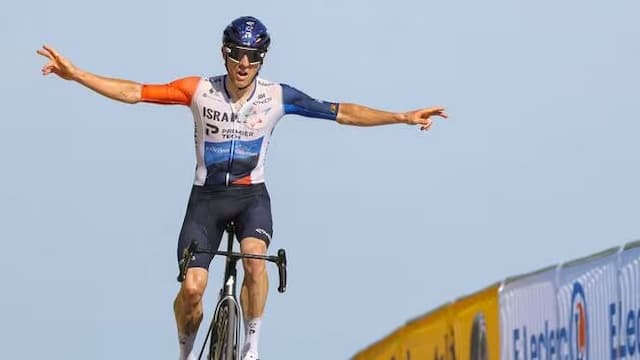 Michael Woods wins the çth Stage of the Tour de France