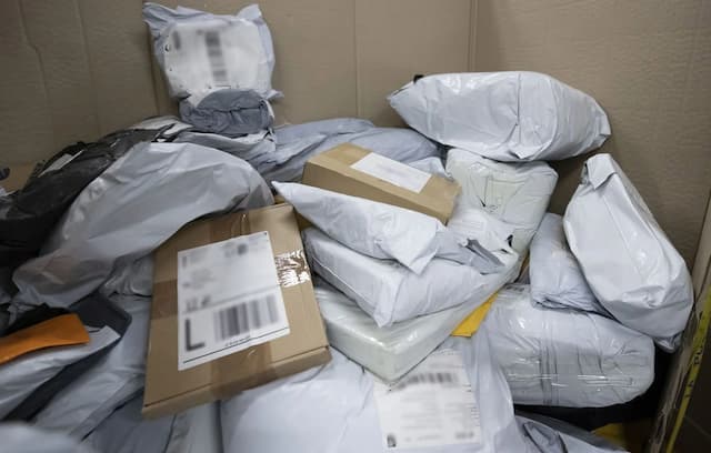 Taxes: France Proposes to Charge “Management Fees” on Each Small Package Entering Europe