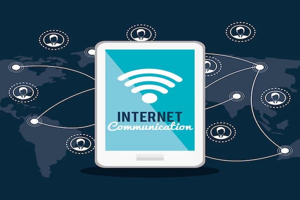 Guides and Information on France 13 Internet in France