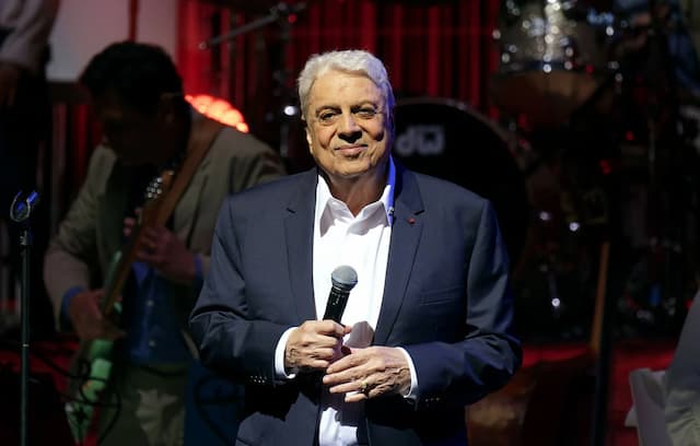 Turkey: For his support of Israel, Enrico Macias is Banned from Performing in Istanbul