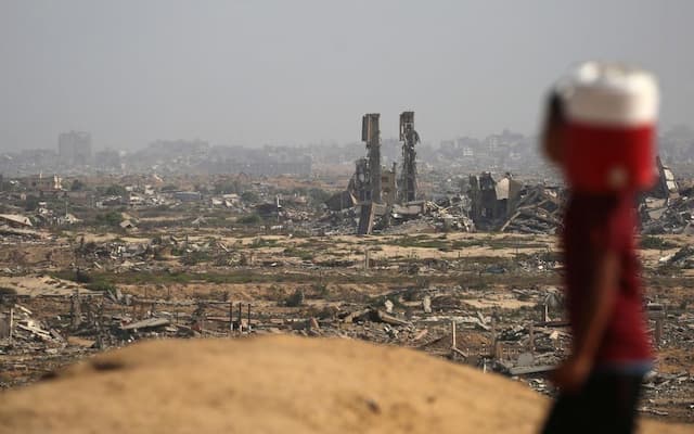 Gaza: Israeli Bombings Continue Despite Calls to Stop them and an Agreement from Hamas