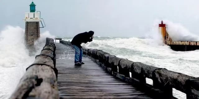 Storm Benjamin: Gusts up to 130 km/h, Strong Waves, Disrupted SNCF Traffic… What to Expect on Thursday in New Aquitaine?