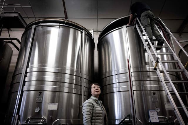 Zhang Rong, the owner of Chaplains Chateau