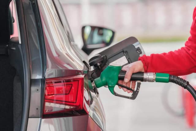 2026 Price Shock: How Rising Costs Will Hit Drivers and Homeowners in France